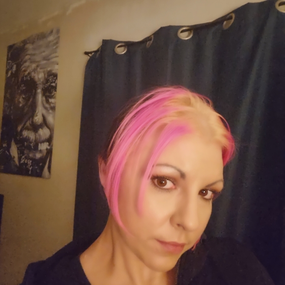 Meet your Posher, Lindsay. - Picture 4 of 16